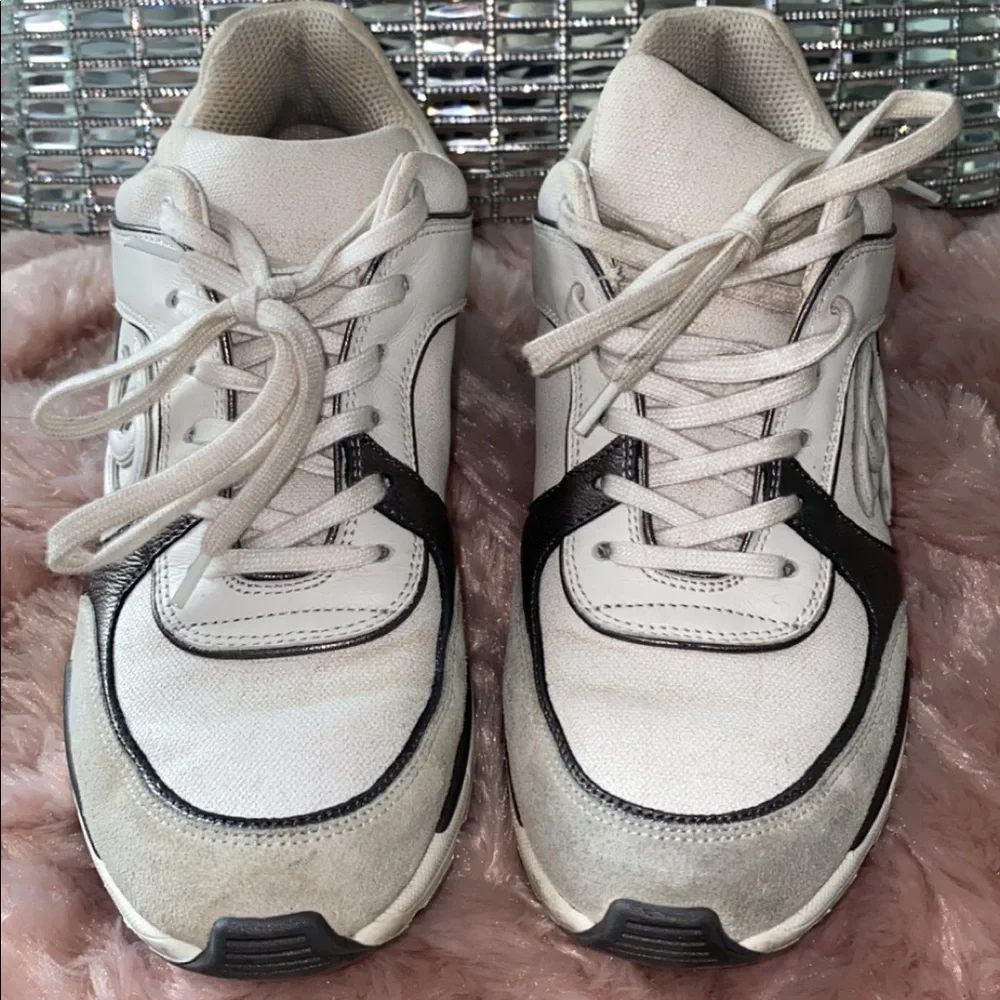 Grey Chanel sneakers - Picture 4 of 4